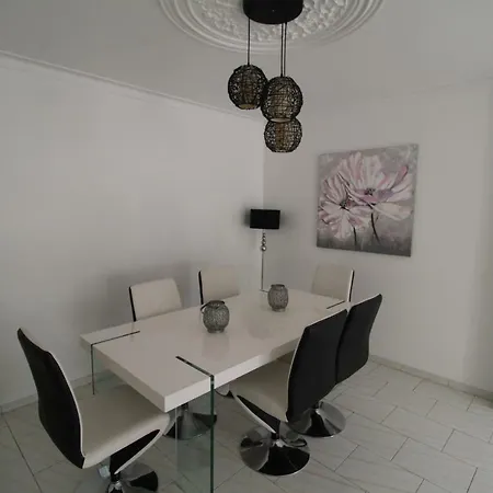 Apartamentosolpraia Vila Rosa T2 דירה *