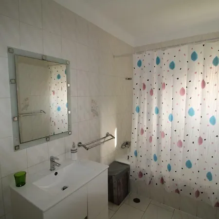 Apartamento Apartamentosolpraia Vila Rosa T2 *
